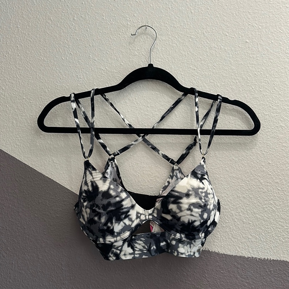 Victoria's Secret Bonded Sports Bra